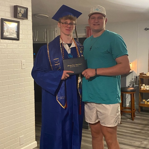 Meet your Posher, Chris - Picture 4 of 8